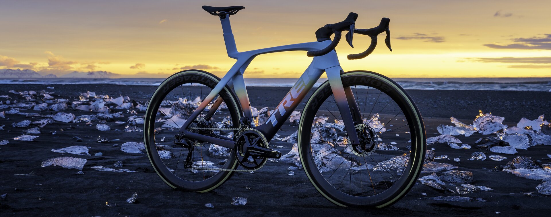 e gravel bike Eagle M820 E-Gravel Bike (Carbon)